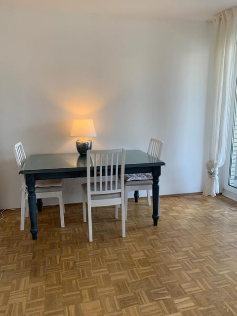 Studio Flat Medien Hafen 30minToFair Apartment in Neuss