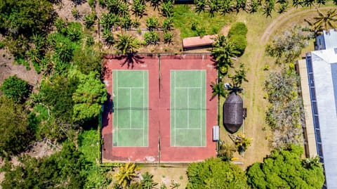 Tennis court