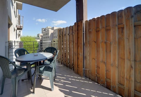 Day, Balcony/Terrace