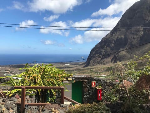 El Sitio Condo in El Hierro