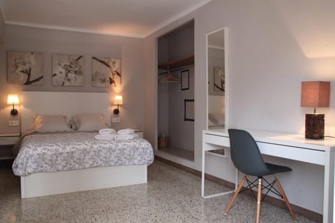 Apartaments IXA Condo in Manresa