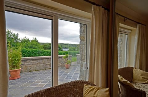 Natural landscape, View (from property/room), Balcony/Terrace, Seating area, Garden view