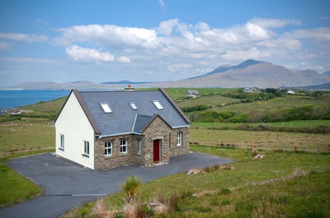 Property building, Facade/entrance, Neighbourhood, Natural landscape