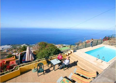 Balcony/Terrace, Swimming pool