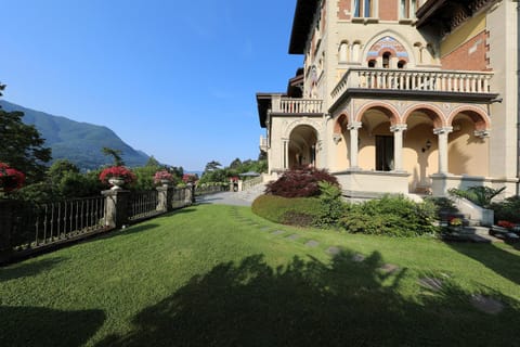 Villa Castiglioni Luxury Apartment Villa in Laglio