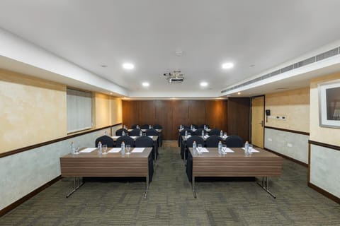 Meeting/conference room