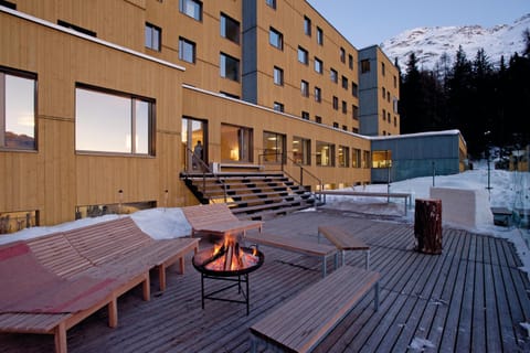 Facade/entrance, Winter, Balcony/Terrace, On site, Sunset