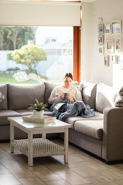 People, Living room, Seating area