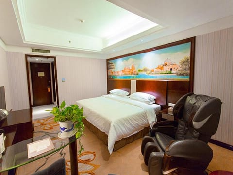 Vienna International Hotel Zhangjiajie Tianmen Mountain Hotel in Hubei