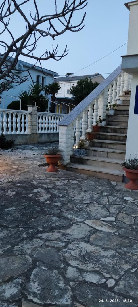 Property building, Natural landscape