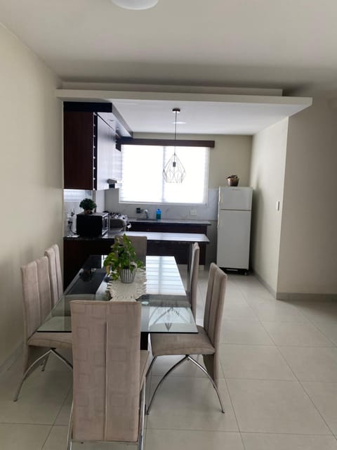 APARTAMENTO CENTRICO, CÓMODO y DE LUJO Apartment in Santa Cruz de la Sierra