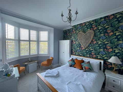 Lantana Guest House Bed and breakfast in Weymouth