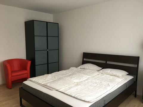 Close to Zürich centre and Airport Apartment in Kloten