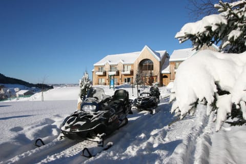 Facade/entrance, Natural landscape, Winter