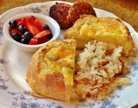 Caldwell House Bed and Breakfast Übernachtung mit Frühstück in Beaverdam Lake