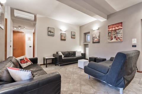Moleloca - San Tommaso Apartment Condominio in Turin