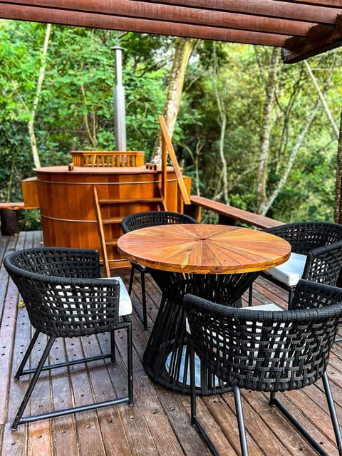 Patio, Dining area