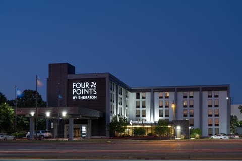 Four Points by Sheraton Mall of America Minneapolis Airport Hotel in Richfield