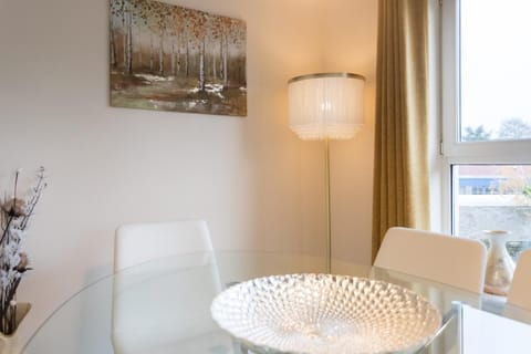 The Broch, 1st Floor, Luxurious City Centre Apartment Condo in Perth