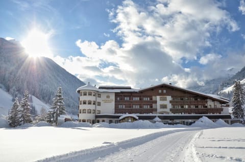 Property building, Winter