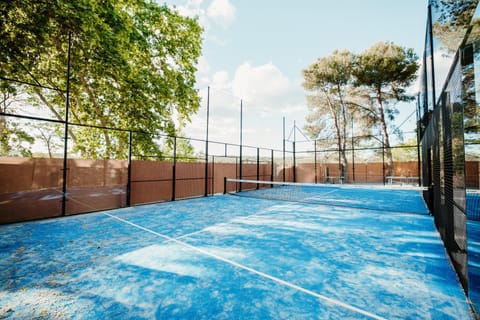 Tennis court