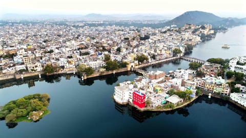 Oolala - Your lake house in the center of Udaipur Location de vacances in Udaipur