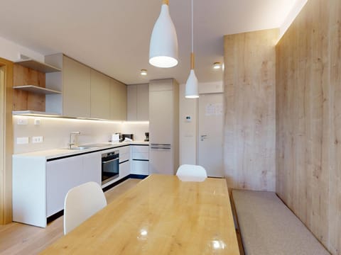 Living room, Dining area, kitchen