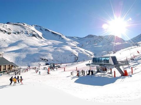 Nearby landmark, Natural landscape, Winter, Skiing