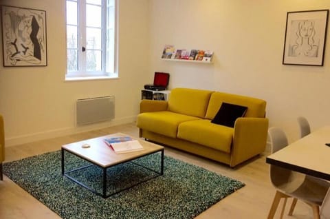 Carnot Chic Condo in Carcassonne