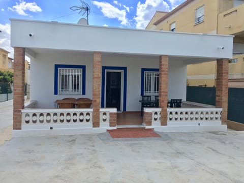 Patio, Facade/entrance, Balcony/Terrace