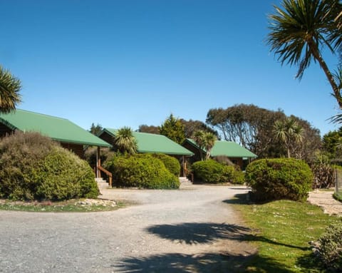 Shining Star Beachfront Accommodation Campground/ 
RV Resort in Canterbury