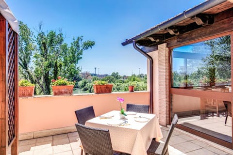 Patio, Day, Garden, View (from property/room), Balcony/Terrace, Garden view