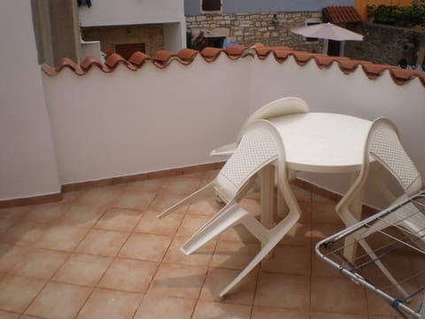 Balcony/Terrace, children, Family