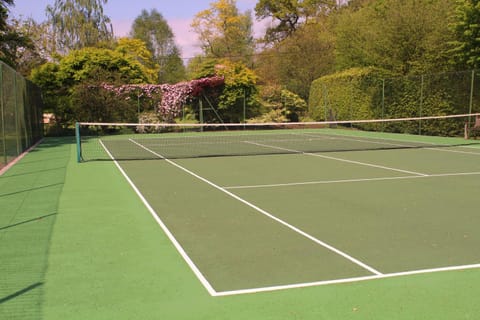 Tennis court