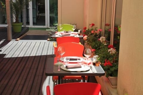 Restaurant/places to eat, Day