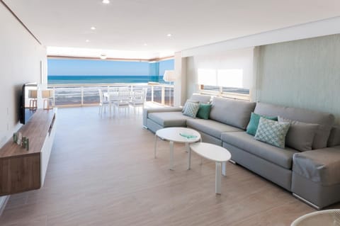 Ag Bermudas Deluxe Apartment in Safor