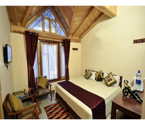 StayApart I The Maple Residences - Lake Front Hotel in Uttarakhand