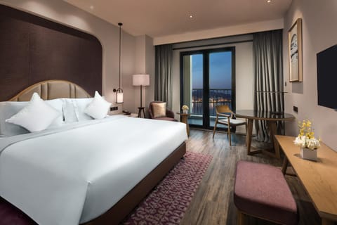 Crowne Plaza QingdaoOrientalMovieMetropolis, an IHG Hotel Resort in Qingdao