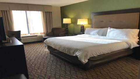 Holiday Inn Express and Suites Winchester, an IHG Hotel Hotel in Shenandoah Valley