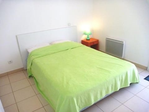 Appartement tout confort avec piscine et accès direct à la plage - FR-1-387-74 Apartment in Marseillan