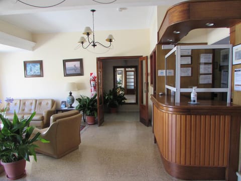 Living room, Lobby or reception