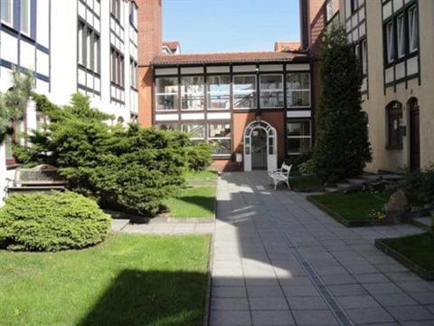 Garden, Inner courtyard view