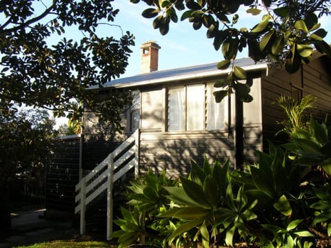 The Tree House, 6 Gowing Street Maison in Crescent Head