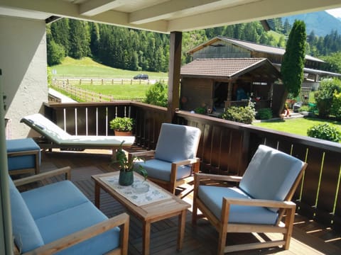 Balcony/Terrace, Garden view