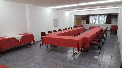 Meeting/conference room