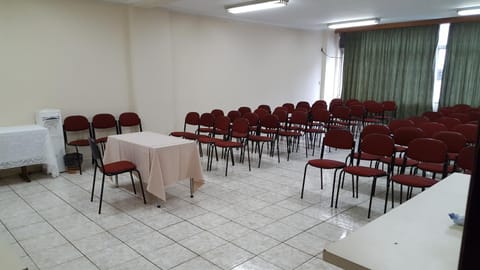 Meeting/conference room