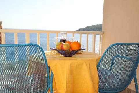 Balcony/Terrace, Seating area, Sea view