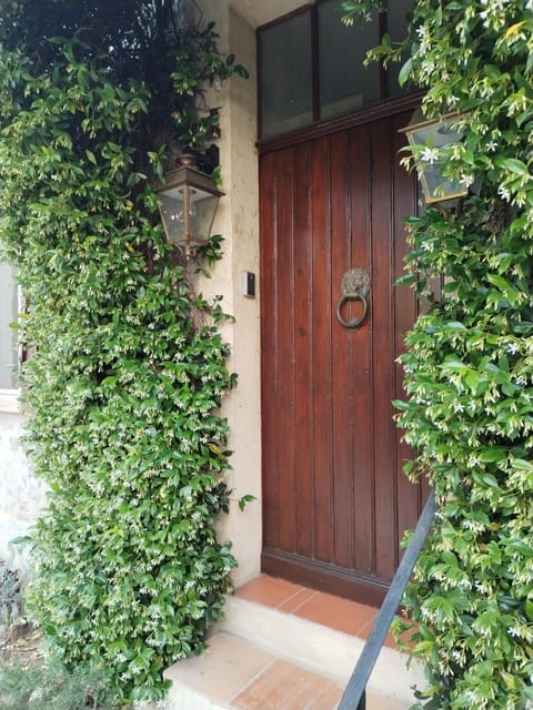 Facade/entrance, Garden view