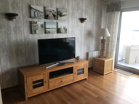 Queen Marina Face Mer Apartment in Hauts-de-France