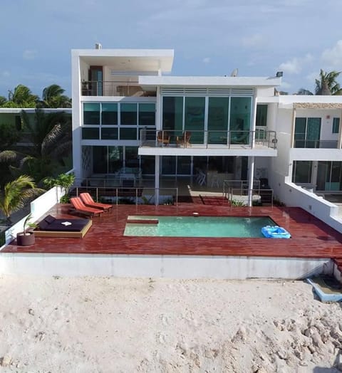 Beachfront Upscale House in Telchac House in State of Yucatan